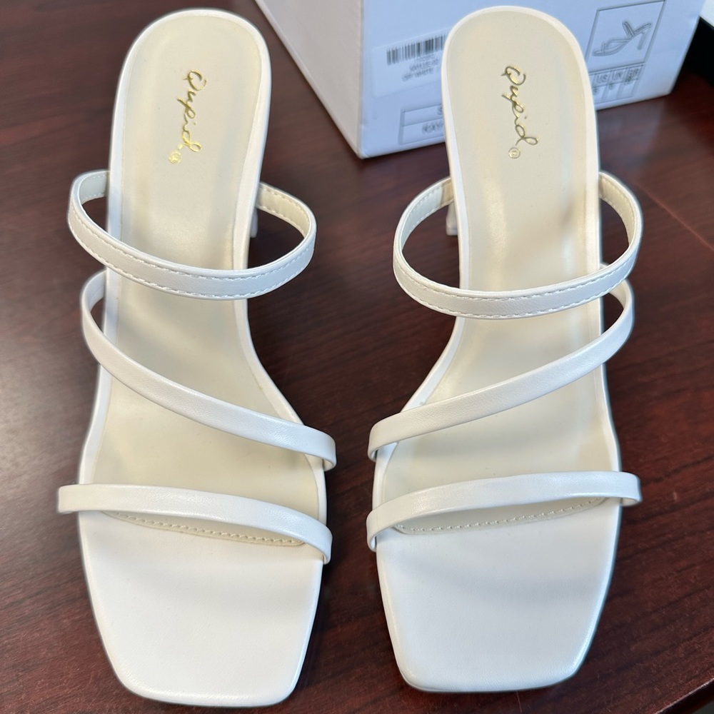 Qupid Strappy Square Toe Heels (Off White)